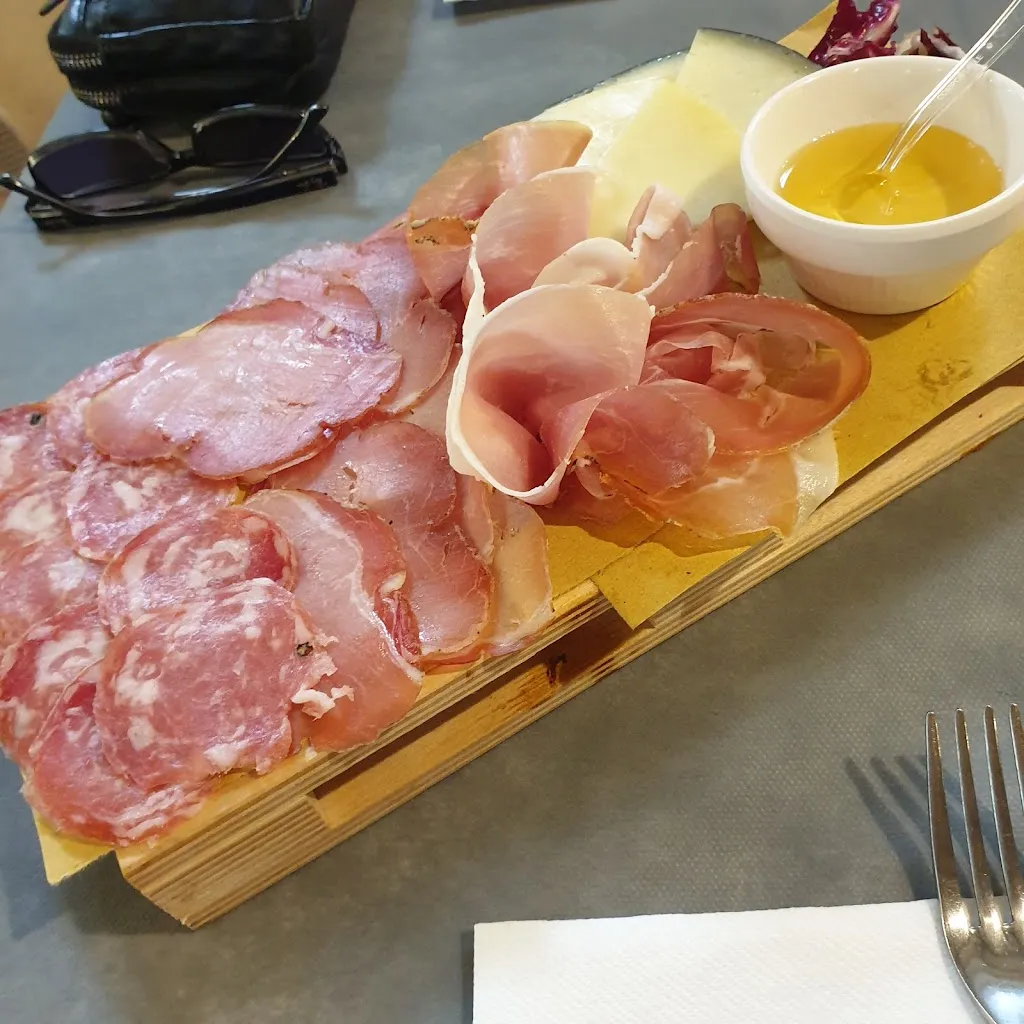 Ristorante I Palazzi_Sant'Angelo in Vado_slider_image_3