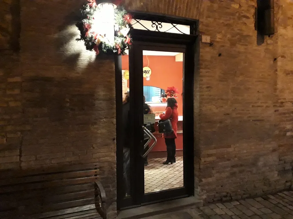 Pizzeria Da Dodo' S.A.S. Di Longhi Domenico & C._Sant'Angelo in Vado_slider_image_3