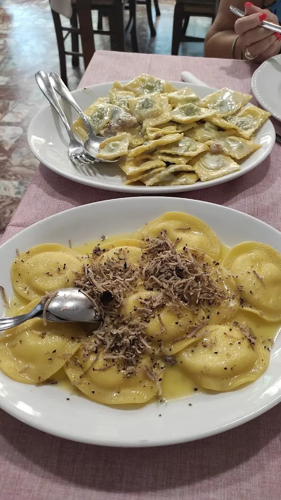 Davide Pelucchi_Ristorante Savioli_Sassofeltrio_review