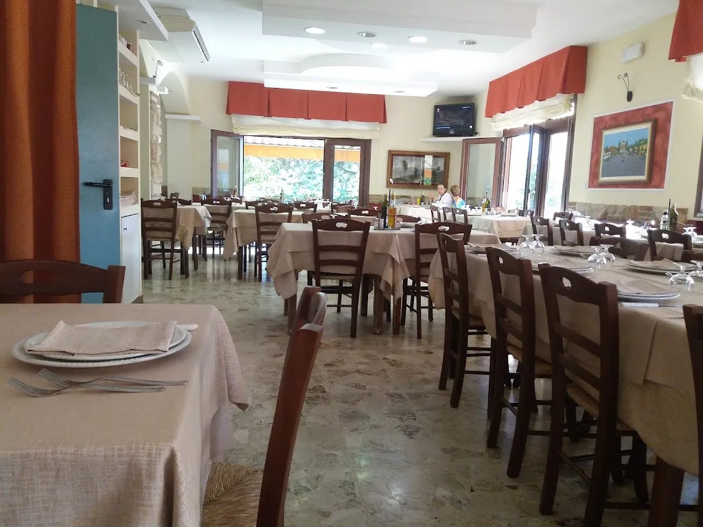 Ristorante Savioli_Sassofeltrio_slider_image_1