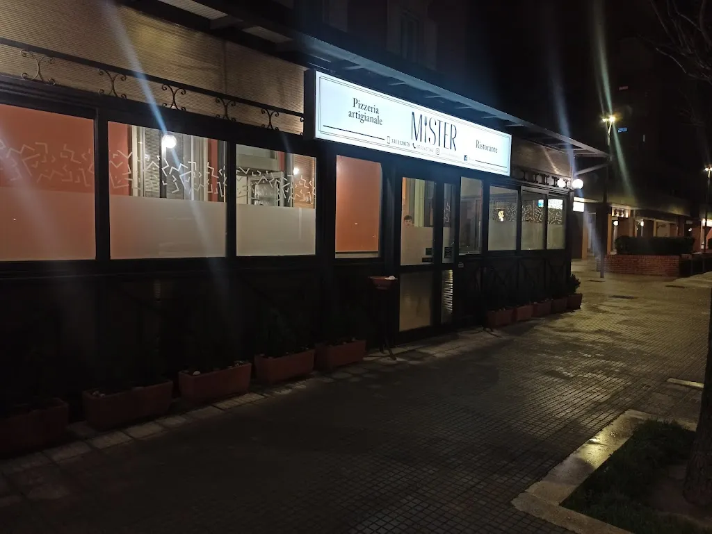 MISTER ristorante pizzeria_San Severino Marche_slider_image_1