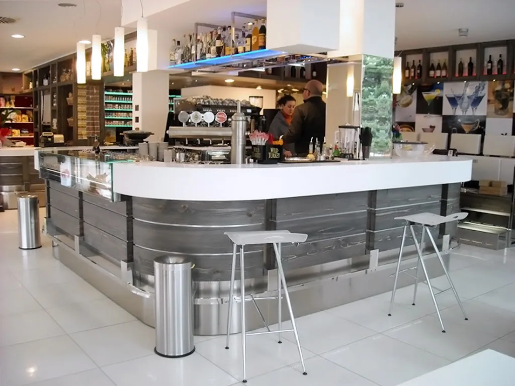 Ristorante da Francesco Scuriattibar restaurant in San Severino Marche