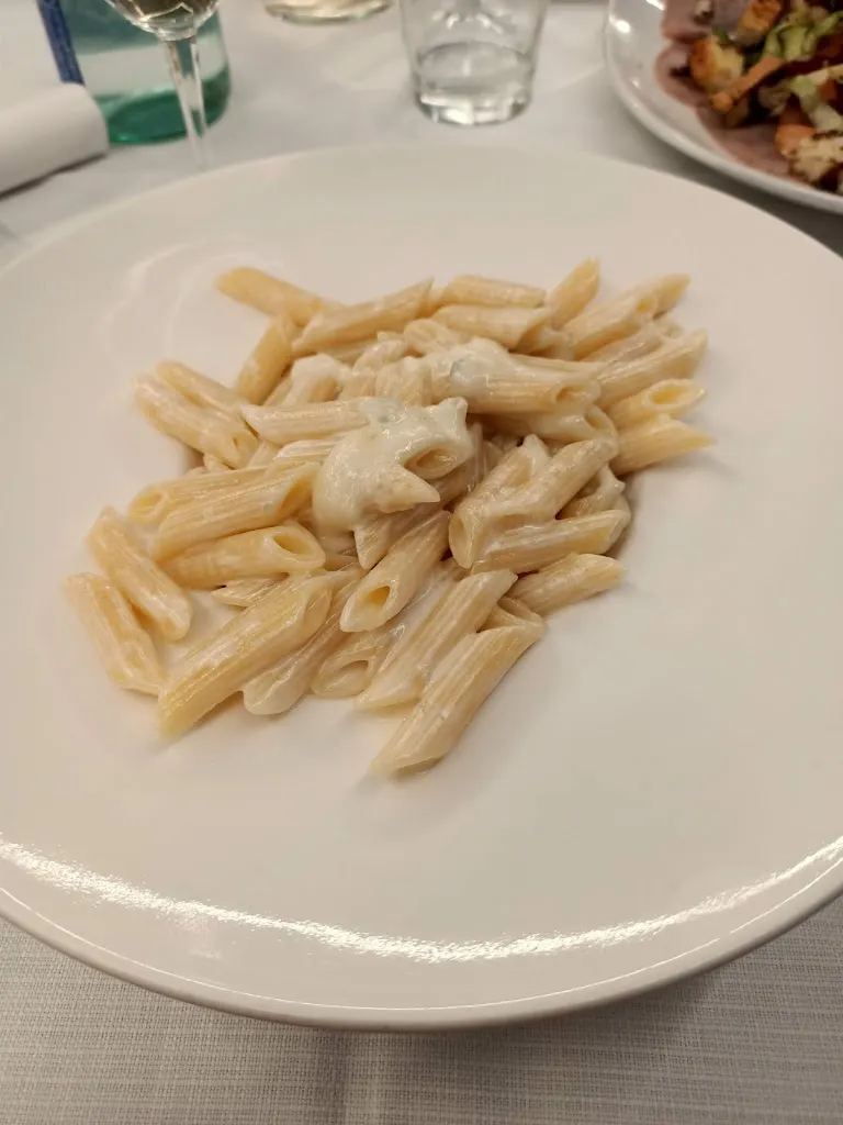 bascir al zein_LK Ristoro Snc di Catia e Laura Chiari_San Severino Marche_review