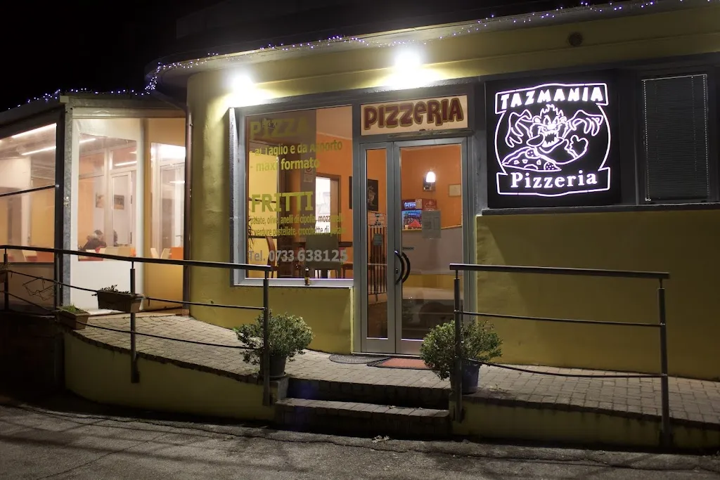 Pizzeria Tazmania_San Severino Marche_slider_image_1