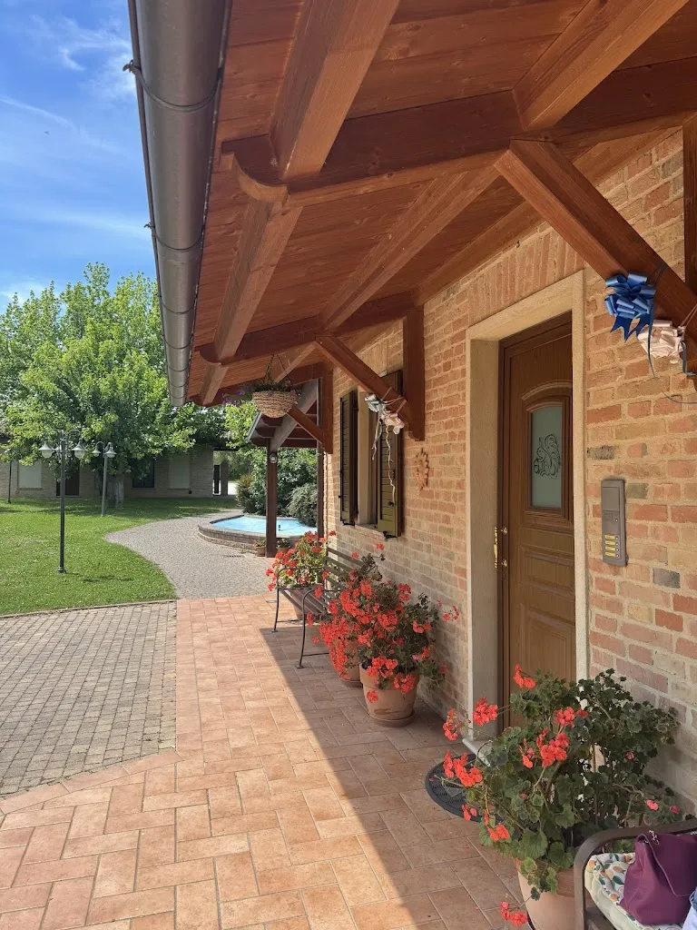 maria cristina montevecchi_Ristorante La Tana del Ghiro_Serra de' Conti_recensione