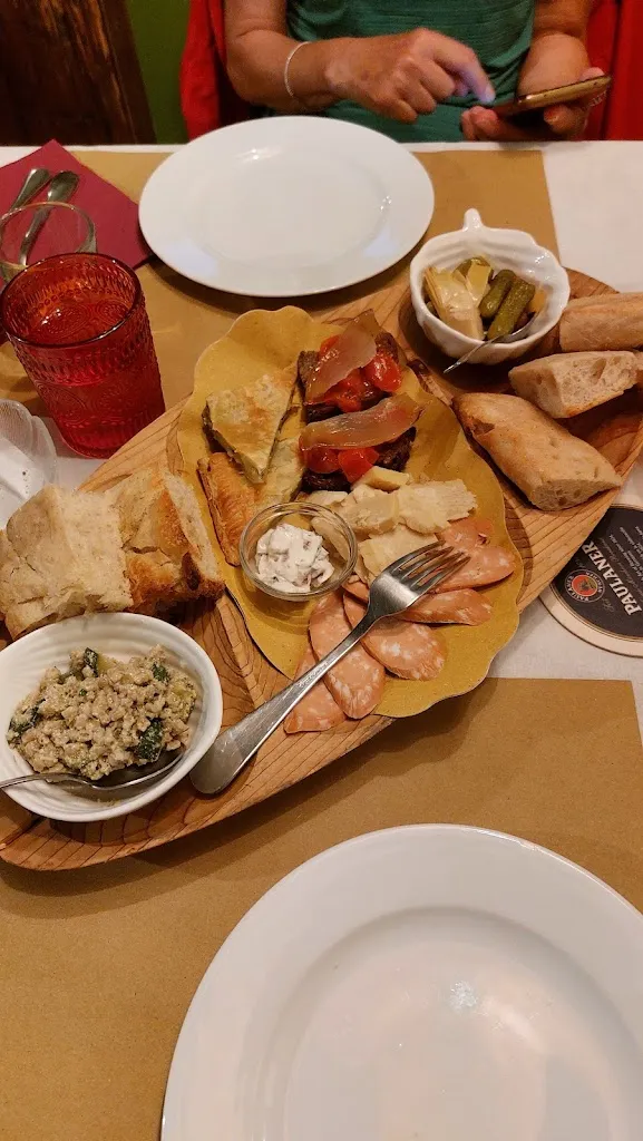 Paolo_Ristorante vegano Becerca_Serra San Quirico_review