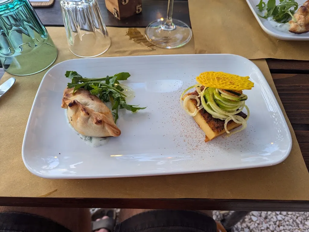 Joe Benson_Farmhouse La Becerca_Serra San Quirico_review