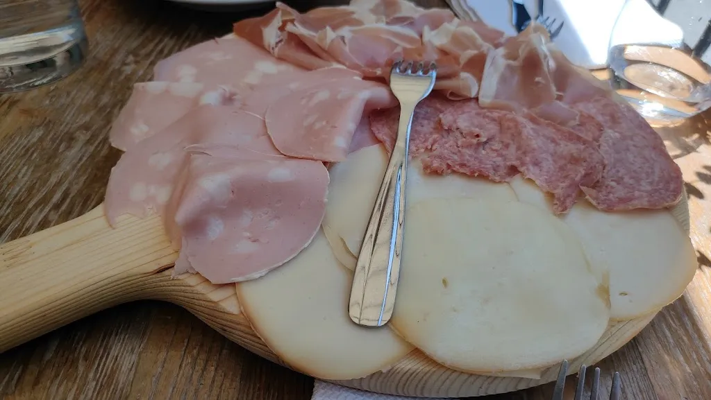 Giancarla Lorenzini_L'osteria dei pirati_Sassoferrato_review