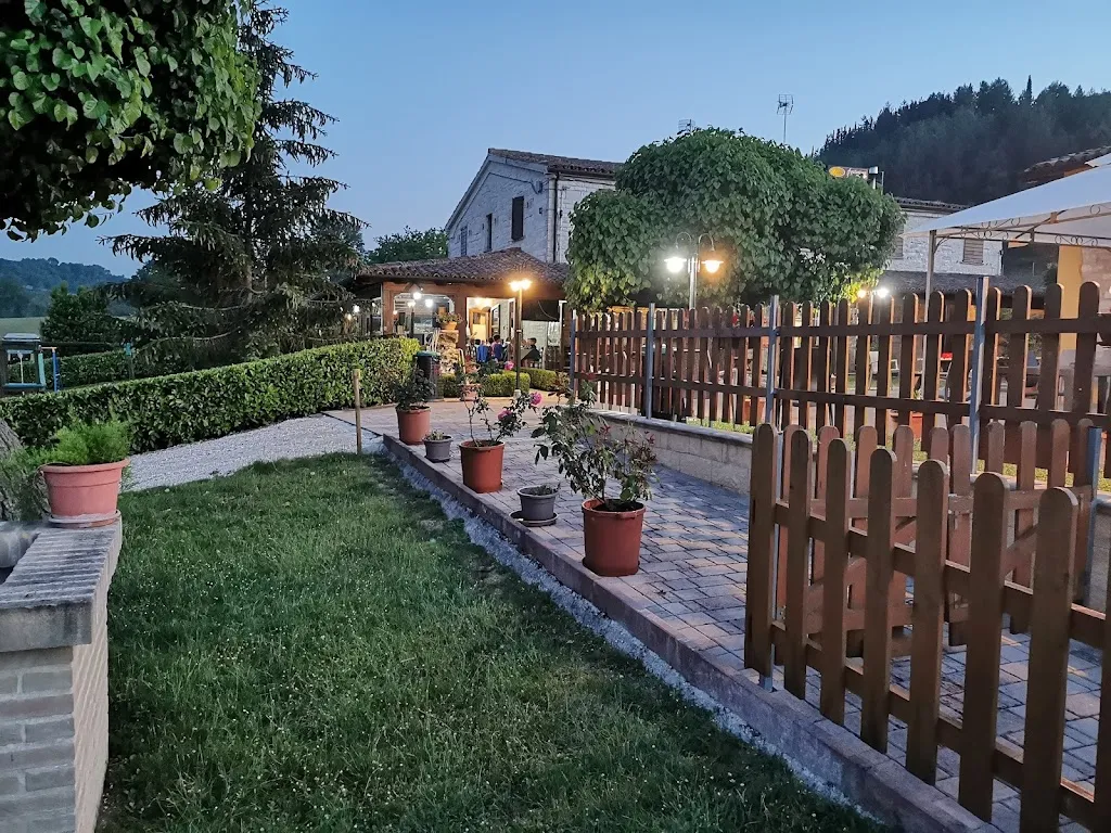 Angelo Botticelli_Agriturismo Il Gorghetto_Sassoferrato_review