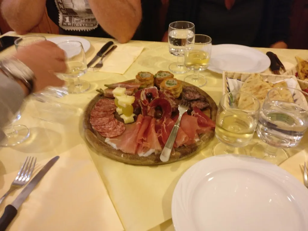 Harro Rauwerdink_Ristorante Le Ginestre_Sassoferrato_review