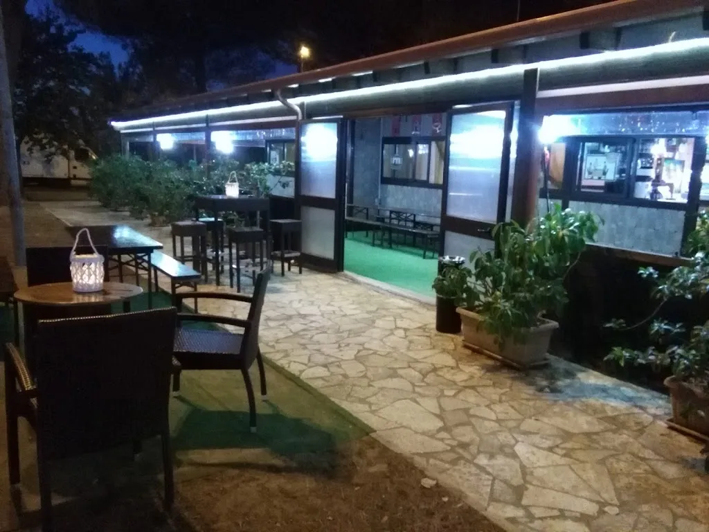 Lo Chalet restaurant in Castri di Lecce