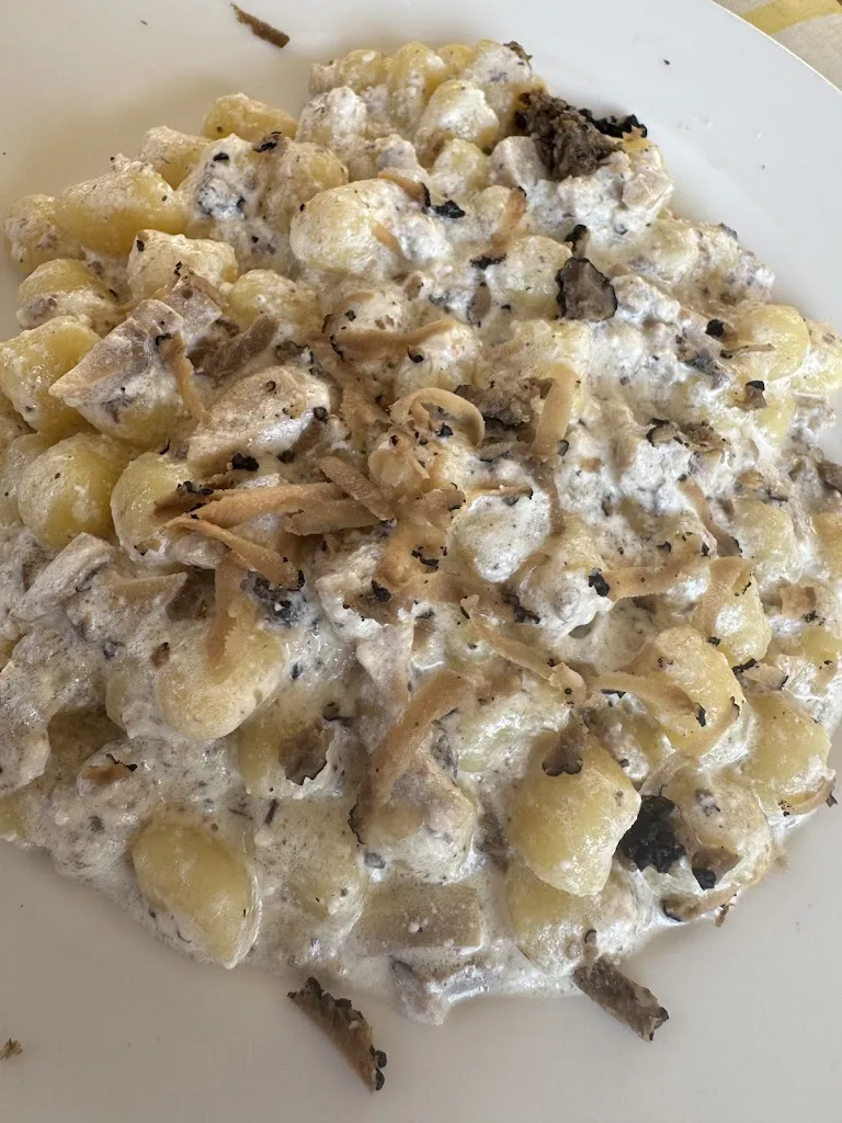 Giulia Fiorini_Osteria Sul Lago Da Sesto_Serrapetrona_review