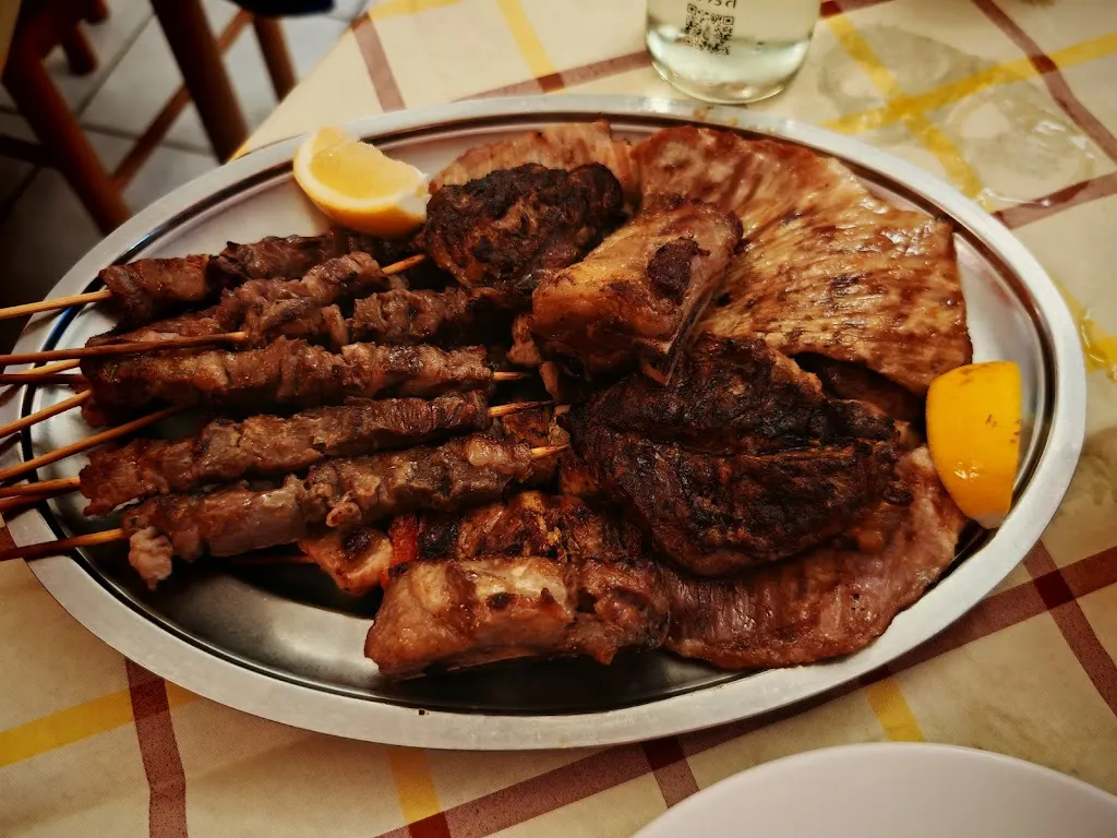 Osteria Sul Lago Da Sesto_Serrapetrona_slider_image_2