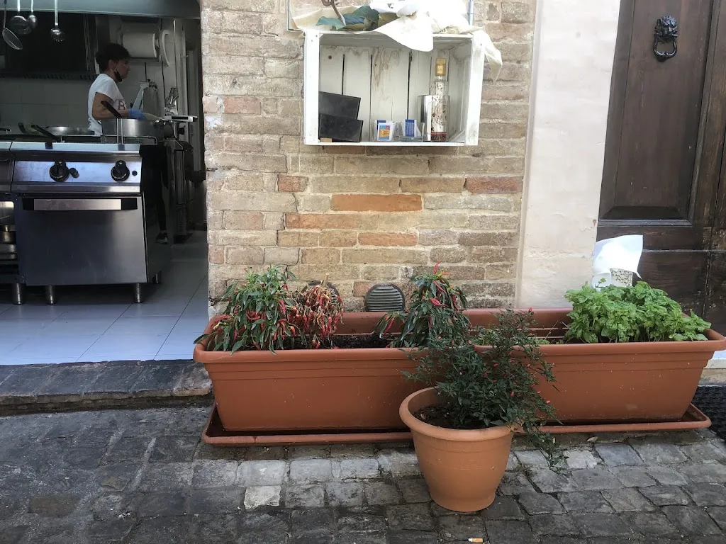 Wai K Chiu_Lu Ministru - Osteria Piccolo Caffè_Servigliano_review