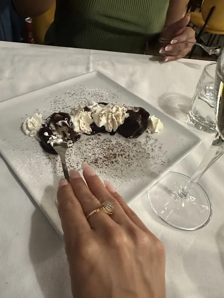 Vicky Gonzales_Ristorante e Pizzeria Stella_Stella_review