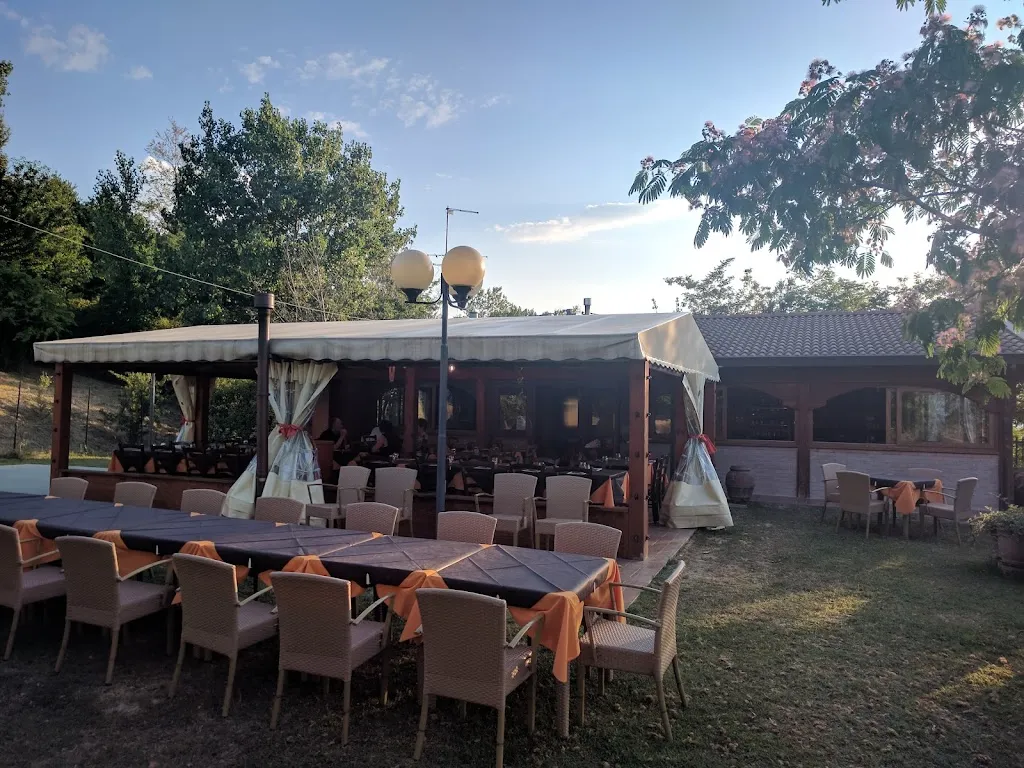 La Buona Fattoria Ristorante Pizzeria restaurant in Tavoleto