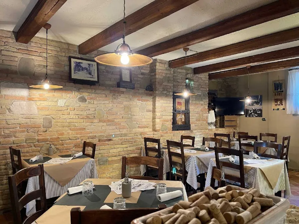 L'Osteria Tavullia restaurant in Tavullia