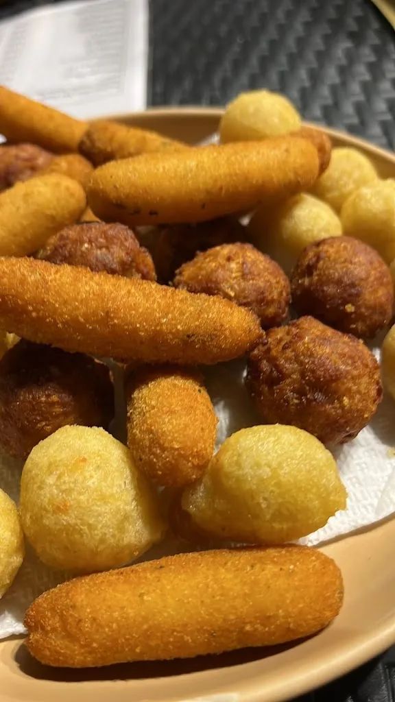 Lucia L_New Castle Griglieria_Castrignano De' Greci_avis