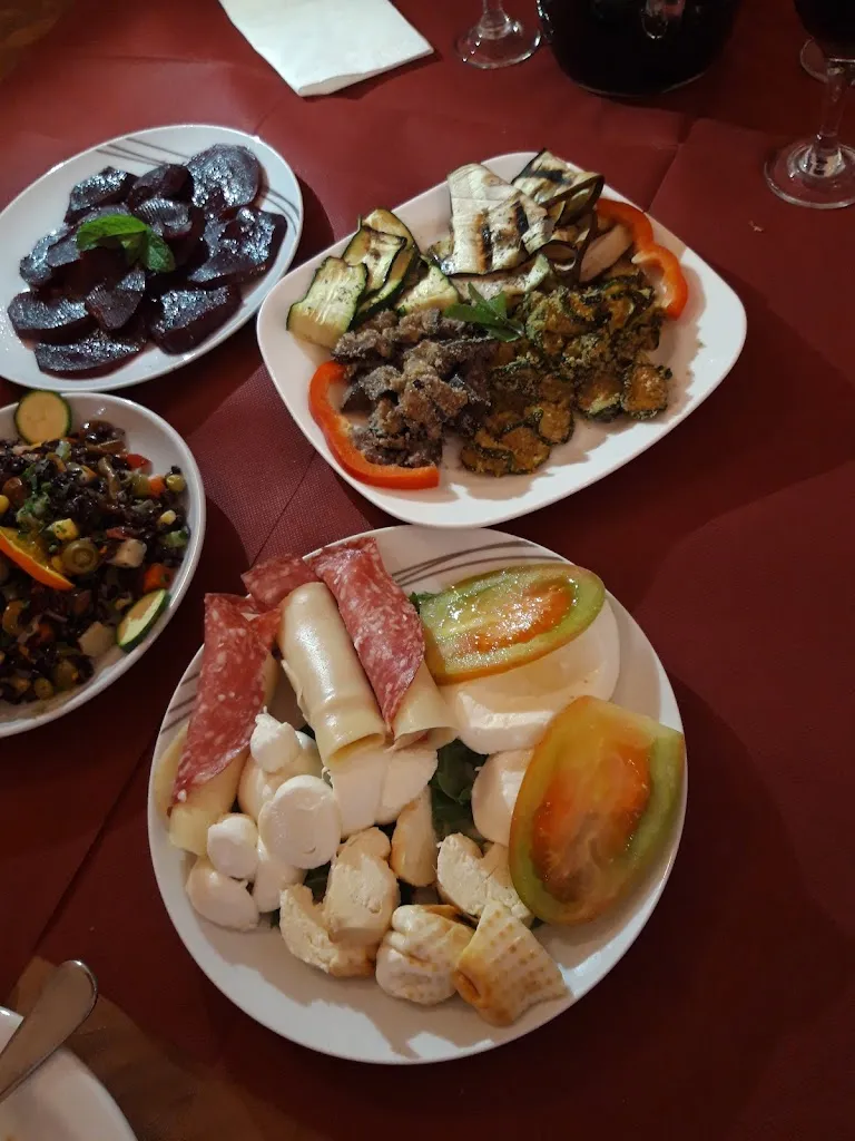 domenico salesi_New Castle Griglieria_Castrignano De' Greci_avis