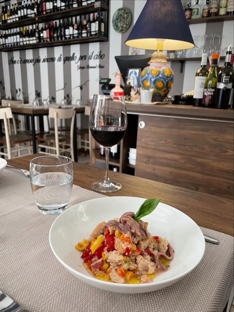 V R_LA MAIOLICA RISTORANTE_Urbania_recensione