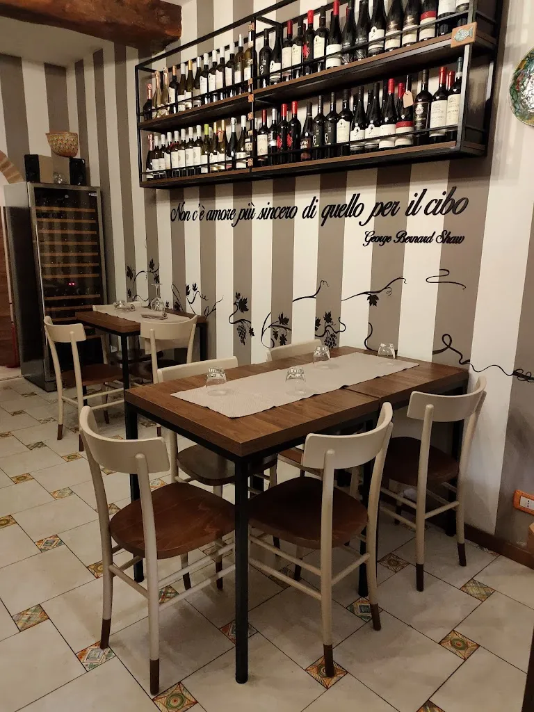 LA MAIOLICA RISTORANTE restaurant in Urbania