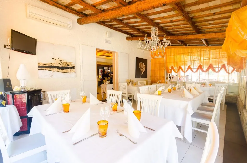 L'antico Casolare restaurant in Villa Ceccolini