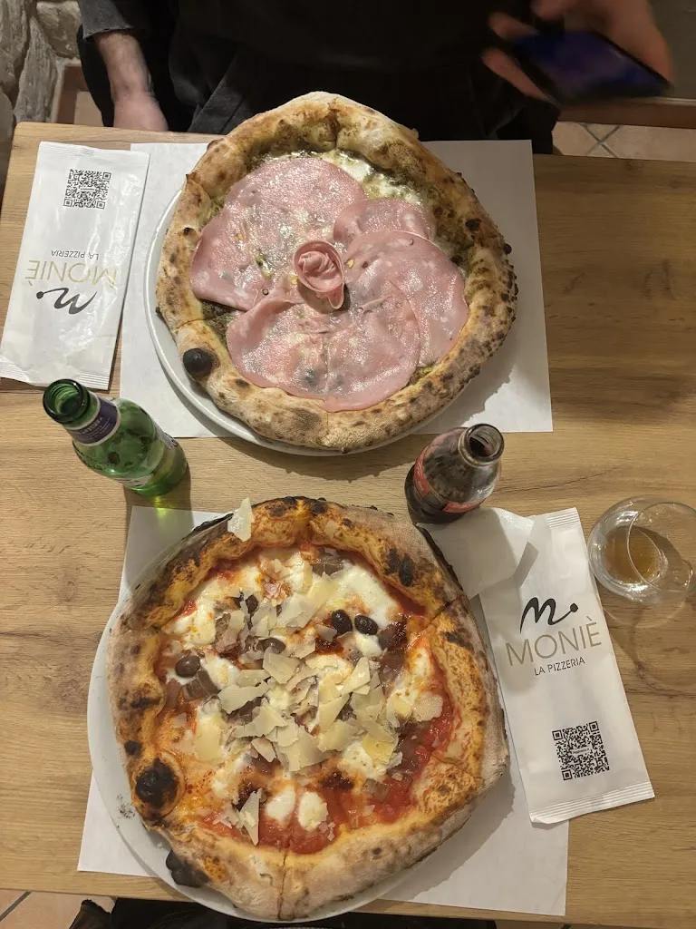 Miryam Palma_Moniè La Pizzeria di Giaffreda Simone e Latino Giovanni_Castrignano De' Greci_review