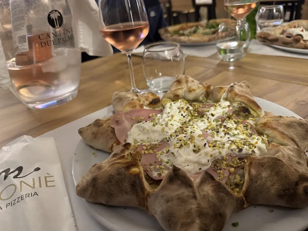 Moniè La Pizzeria di Giaffreda Simone e Latino Giovanni_Castrignano De' Greci_slider_image_3