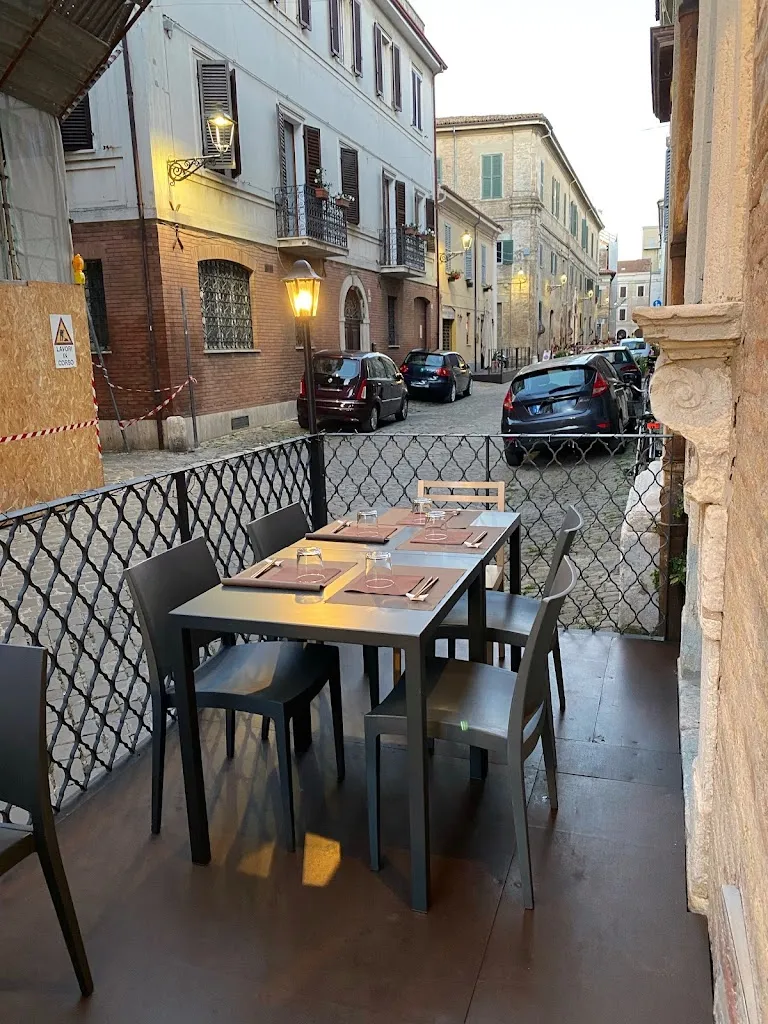 NAGI cucina giapponese restaurant in Senigallia