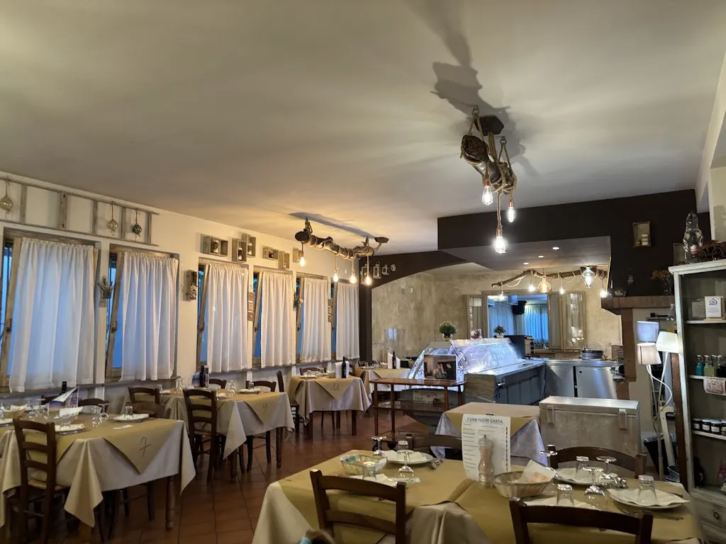 Ristorante La Collina del Lago restaurant in Senigallia