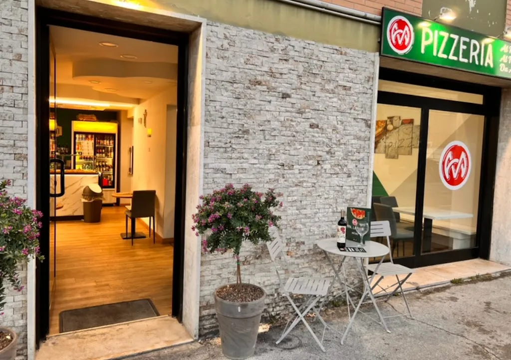 Ama La Pizza restaurant in Villa Potenza