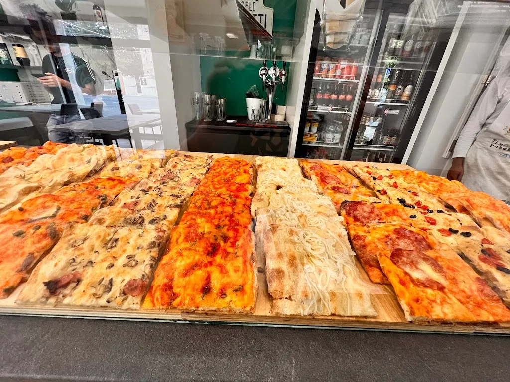 Ama La Pizza_Villa Potenza_slider_image_3