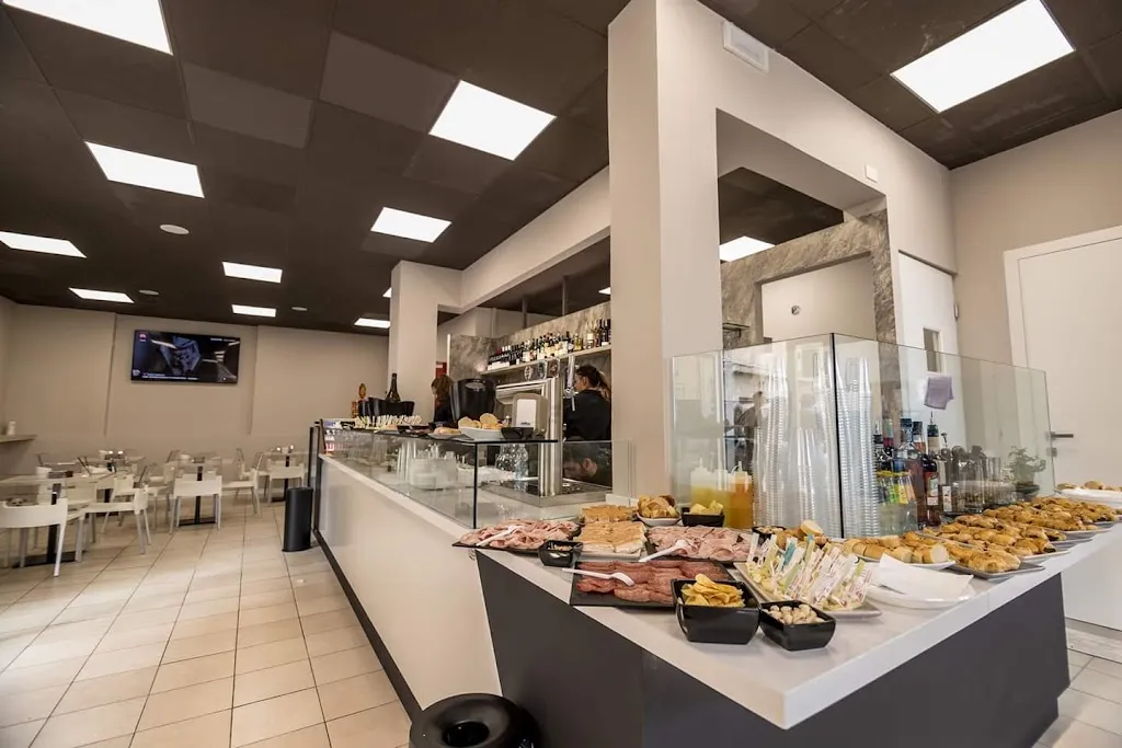 Reset bar restaurant in Villa Musone