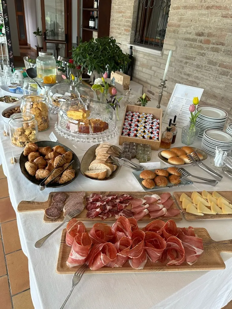 Ristorante Villa Battibecco - Camere e Cucina_Villa Musone_slider_image_2