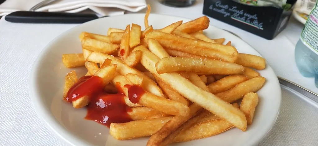 Daniela Arona_Da Giovanni_Agnone_recensione