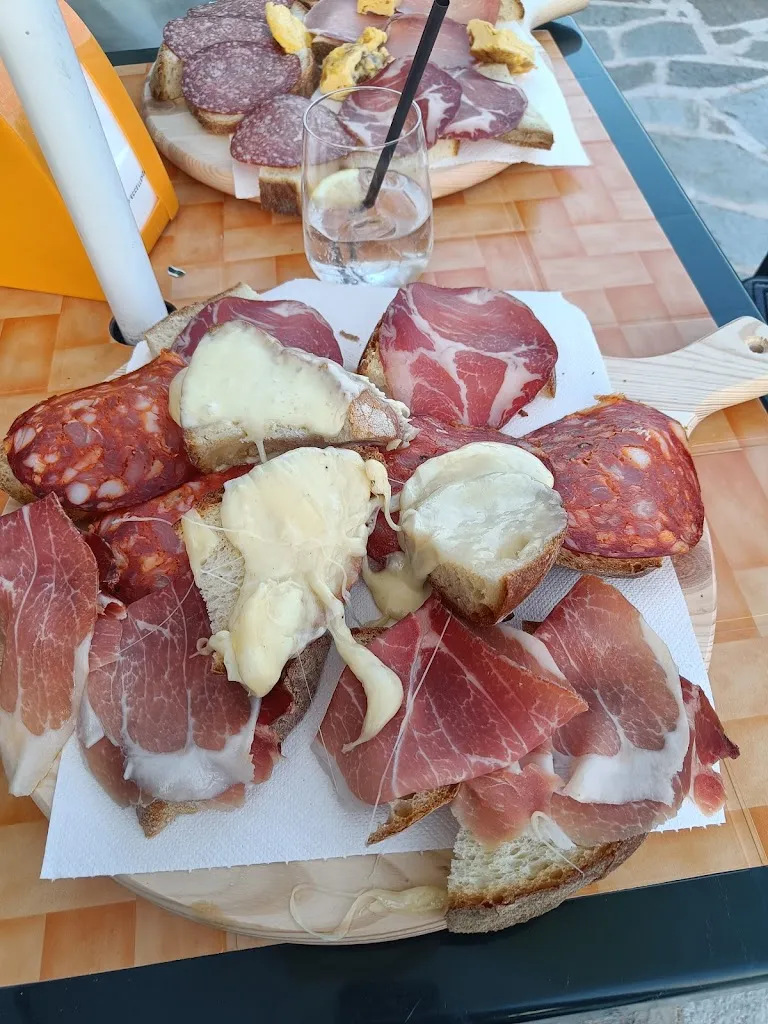 Arianna De Simone_Rifugio Guado Liscia_Agnone_review