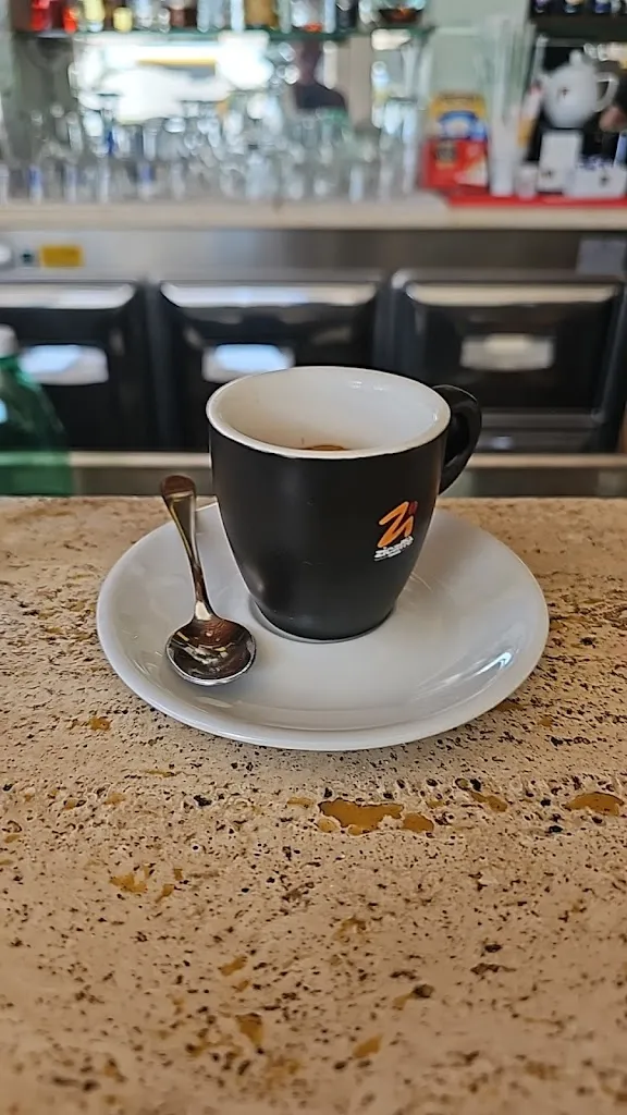 AgipCafé restaurant in Campochiaro