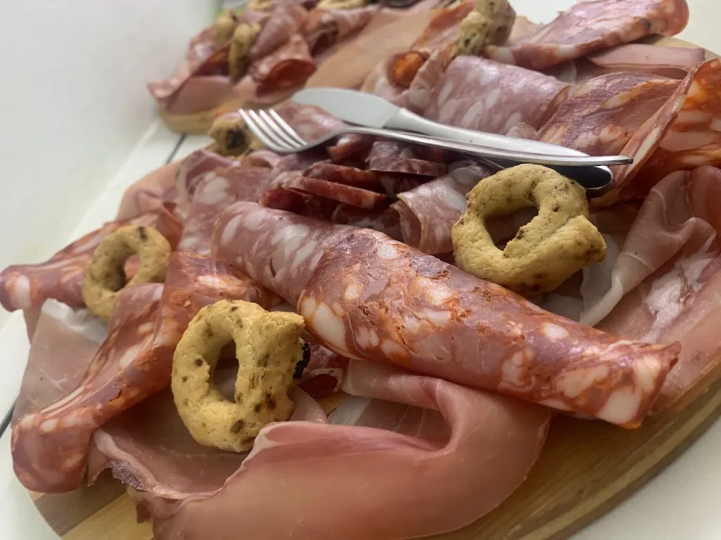 Giugiolandia Family Ristobar restaurant in Bojano