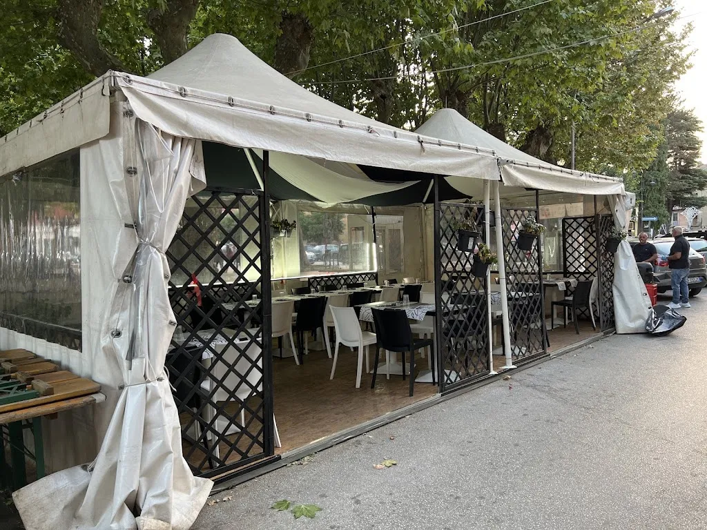 Domenico Vecchiarelli_Every Day_Bojano_review