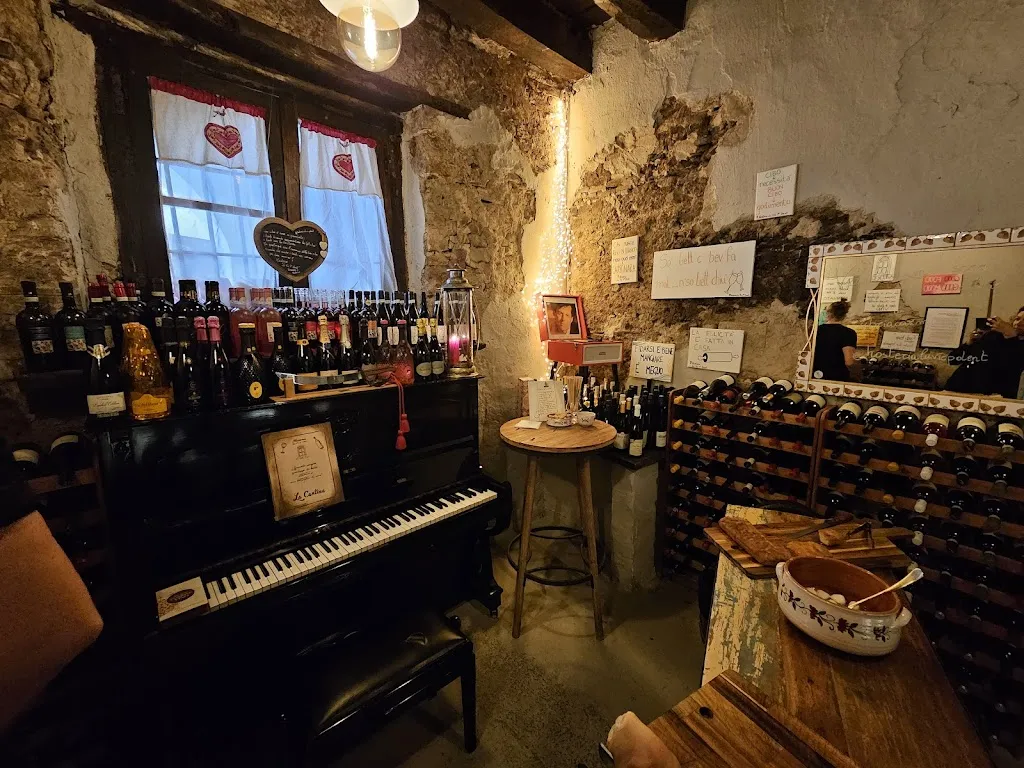 Eleftheria Giannouli_Hosteria lu vic p' dent_Bojano_review