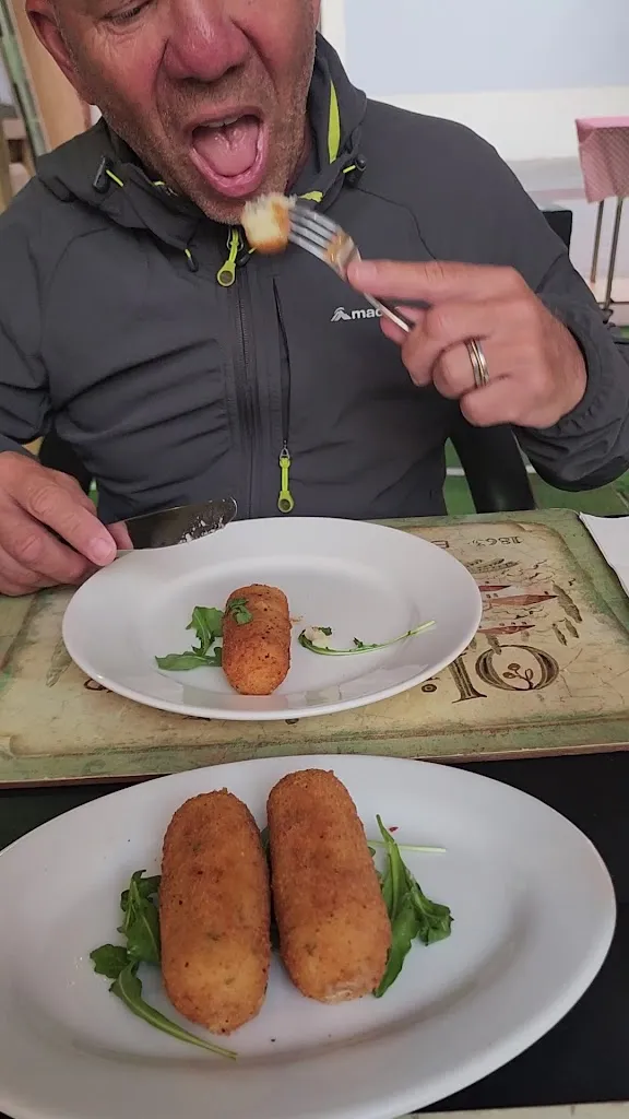 Trinh Pham _Trattoria Mamma Mia_Busso_avis