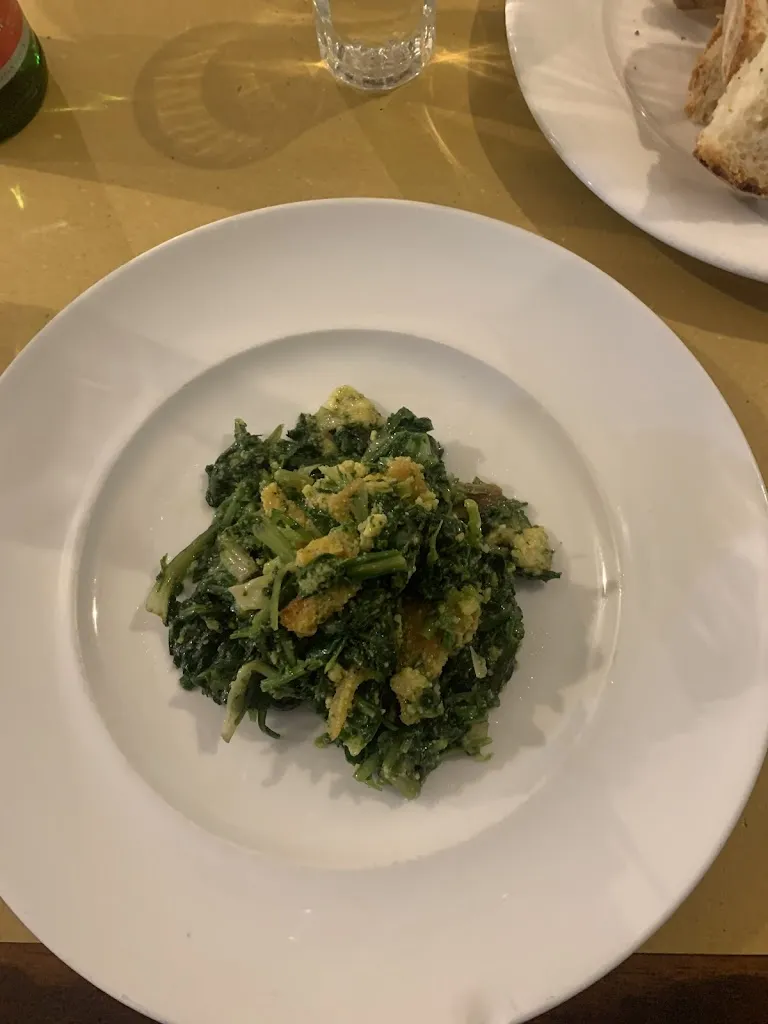 roni elgarbi_La Grotta di Zi' Concetta_Busso_review