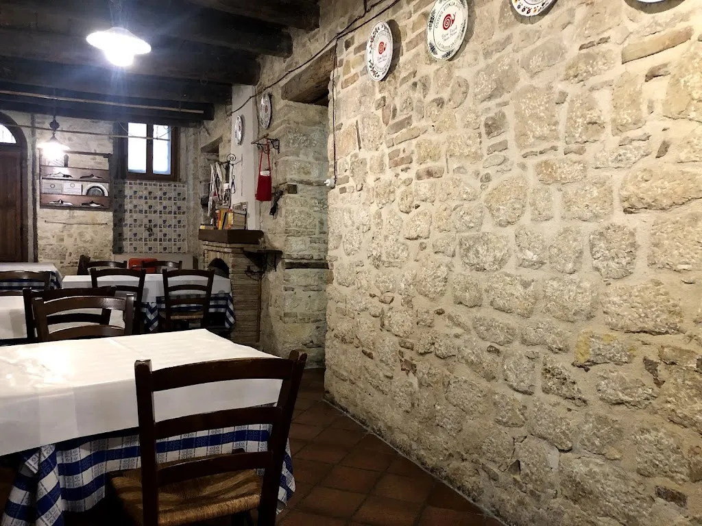 Javier Moser_La Grotta di Zi' Concetta_Busso_review