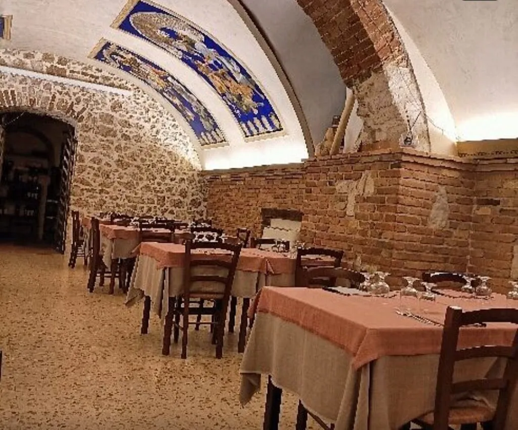 Trattoria da Nonno Cecchino restaurant in Busso