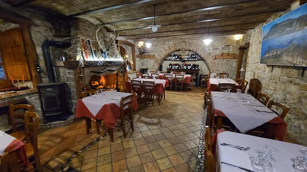 Edward Veneziale_La Grande Quercia_Carovilli_review