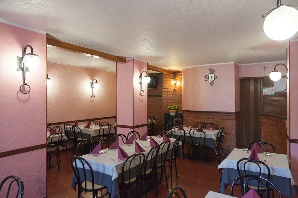 Bar Ristorante Pizzeria Il Vecchio Mulino restaurant in Carovilli