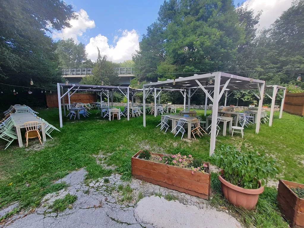 Vecchio Mulino restaurant in Castel del Giudice