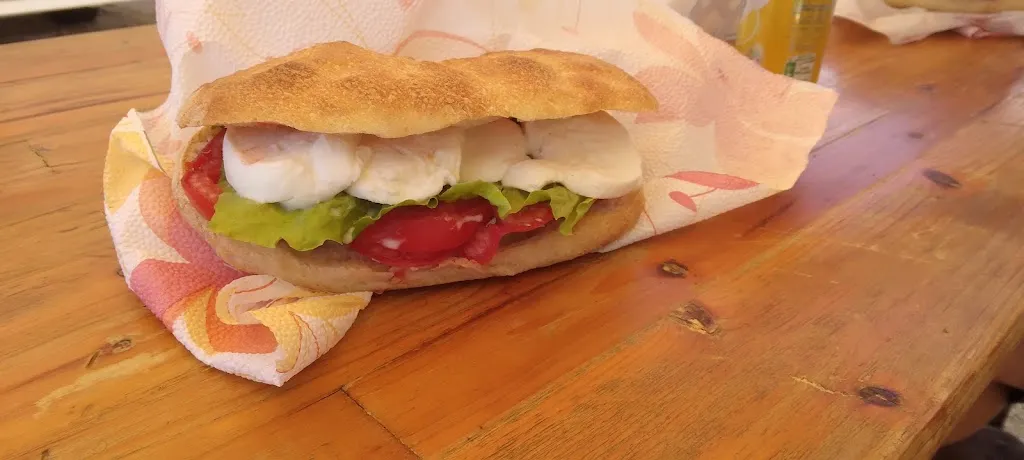 Menu_Happy food_Castel San Vincenzo_image_4