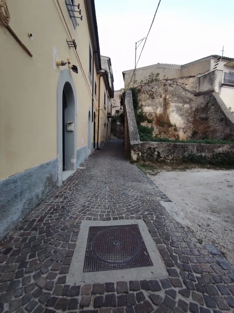 Annunziata Campagna_Borgo di Castel San Vincenzo_Castel San Vincenzo_review