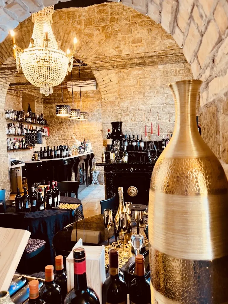 Gold Eno-Restaurant_Castelmauro_slider_image_1